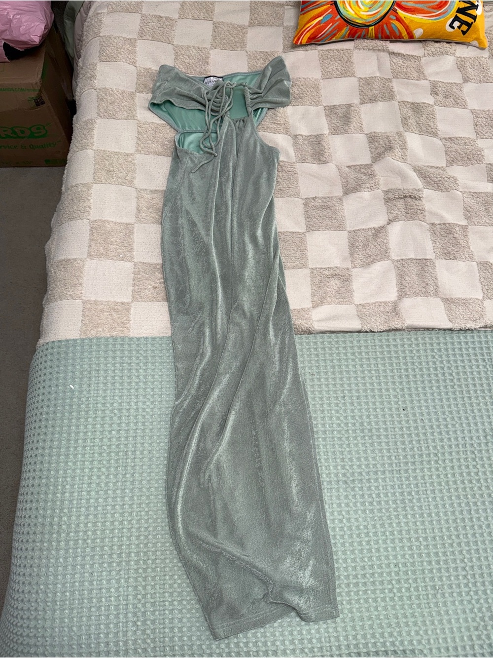 Runaway the Label Jodi Midi Dress‎ in Sage size Small